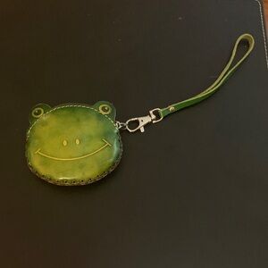 Leather Green Frog-Shaped Accessory Pouch
